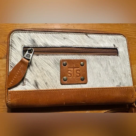 STS Ranchwear Cowhide wallet NEW - Picture 3 of 4
